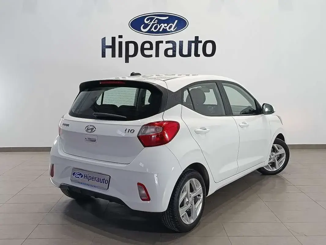 Usado Hyundai i10 67 CV (49 kW) 2022 Blanco Utilitario