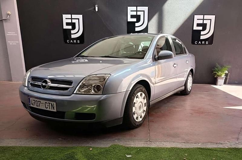 Gris Usado 2003 Opel Vectra Essentia Berlina | 4590 € (Un poco caro) - Imagen 1/4