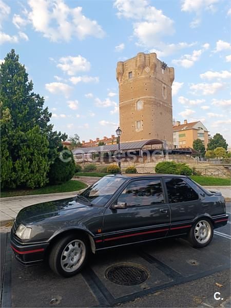 Usado Peugeot 309 GTi 130 CV (95 kW) 1990 Negro Utilitario
