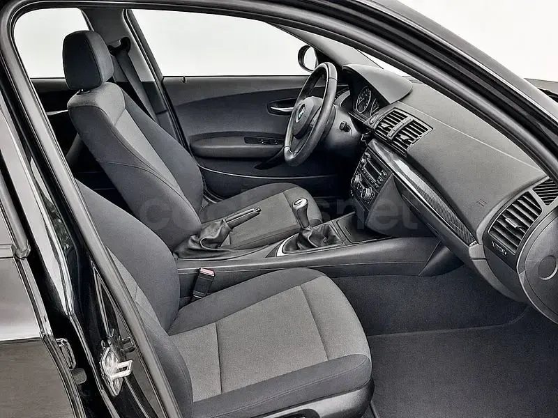 Usado BMW 116 115 CV (84 kW) 2005 Negro Utilitario