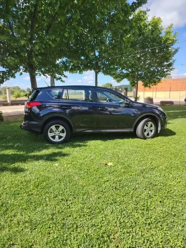 Usado Toyota RAV4 Advance 124 CV (91 kW) 2013 Negro SUV