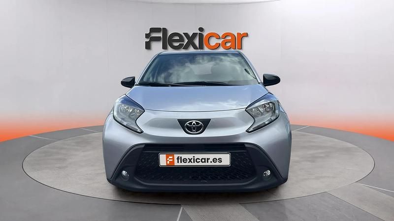 Usado Toyota Aygo X 72 CV (52 kW) 2023 Gris SUV