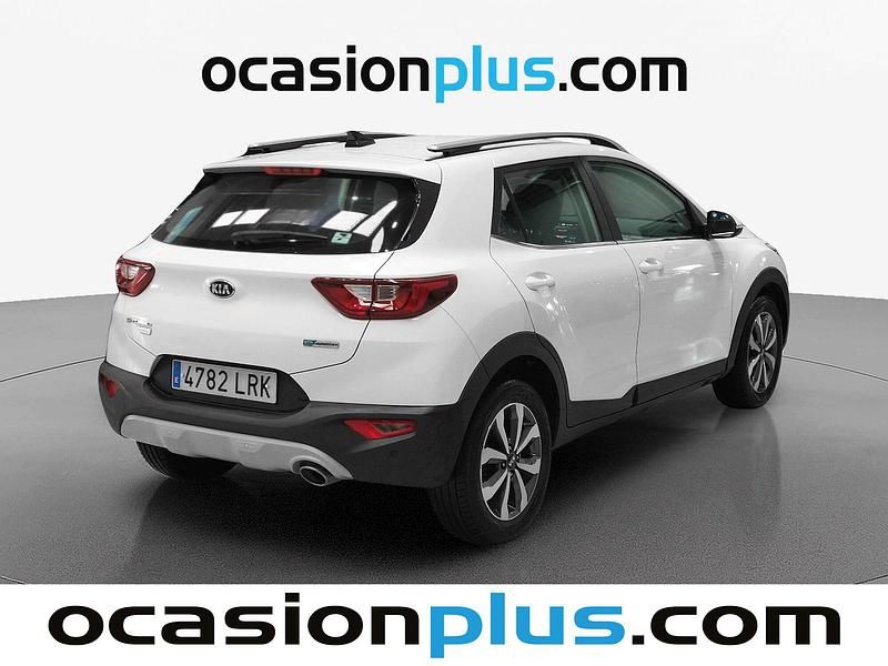 Usado Kia Stonic 120 CV (88 kW) 2021 Blanco SUV