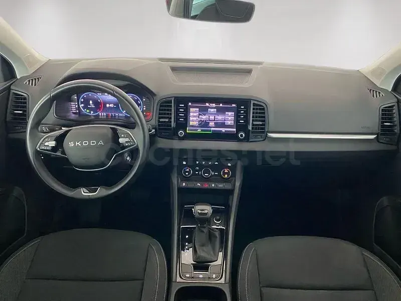 Usado Skoda Karoq Selection 150 CV (110 kW) 2025 Rojo SUV