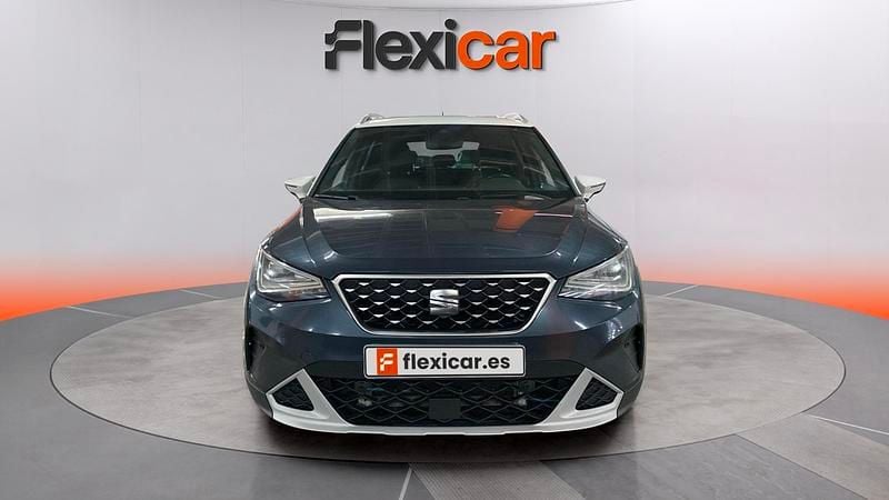 Usado Seat Arona Xperience 110 CV (80 kW) 2022 Gris SUV