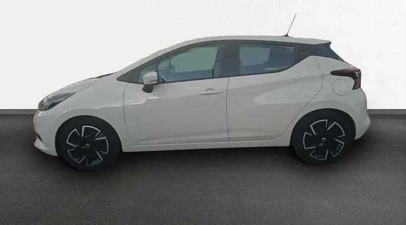 Usado Nissan Micra Acenta 92 CV (67 kW) 2021 Ivory (sólido)