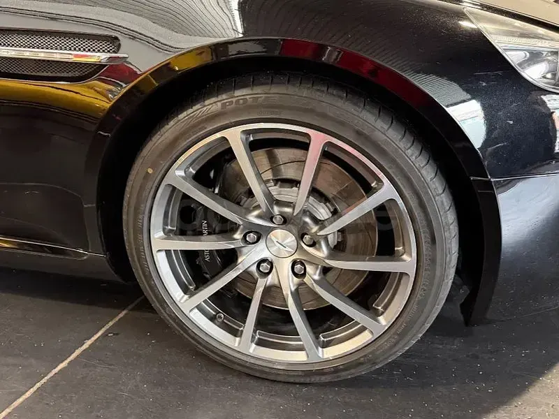 Usado Aston Martin Rapide 477 CV (350 kW) 2015 Negro Berlina