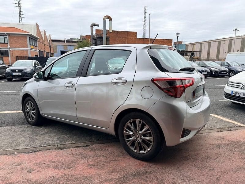 Brugt Toyota Yaris Active 111 HK (81 kW) 2017 Grå Sedan