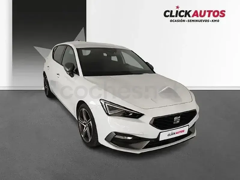 Usado Seat Leon FR 150 CV (110 kW) 2025 Blanco Berlina