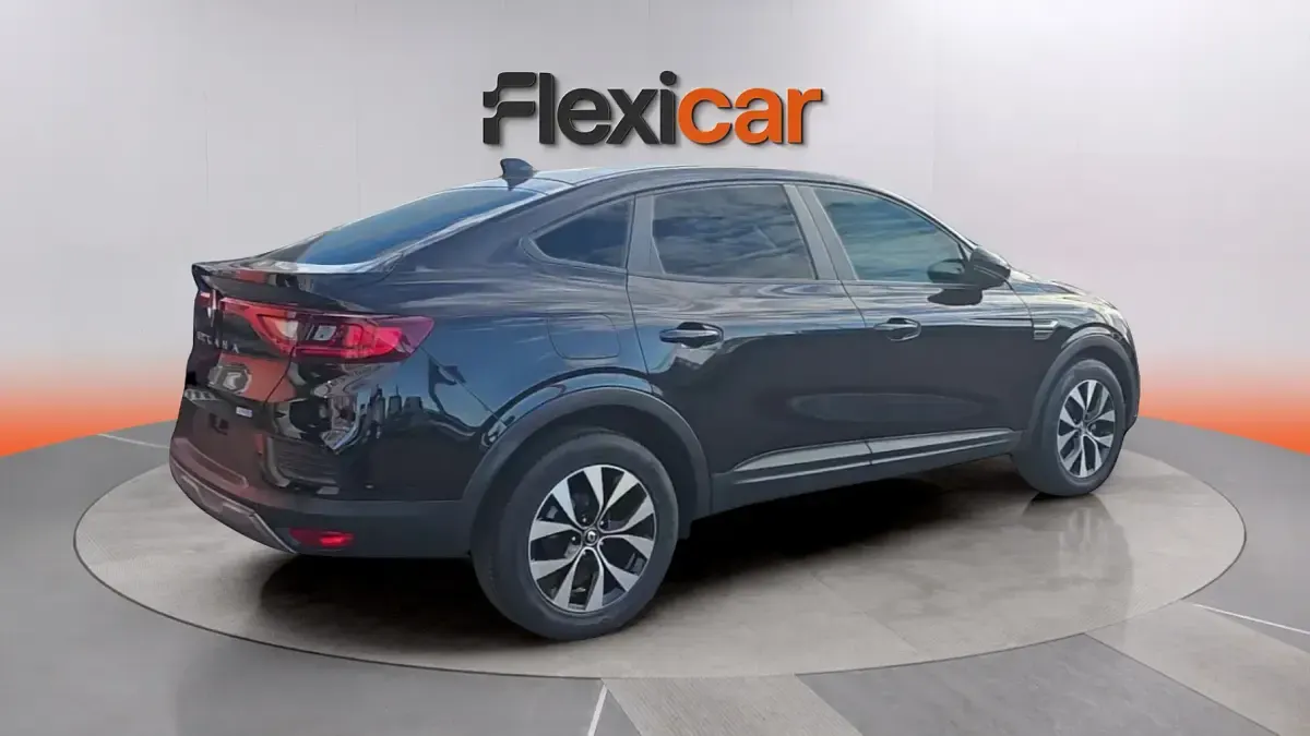 Usado Renault Arkana Engineered 145 CV (106 kW) 2022 Negro SUV