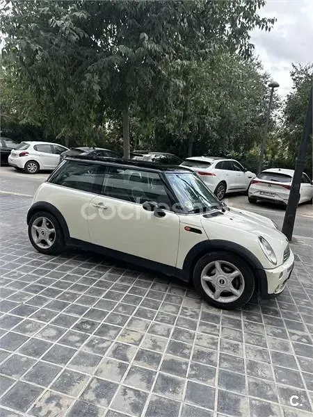 Usado Mini Cooper 115 CV (84 kW) 2005 Blanco Utilitario