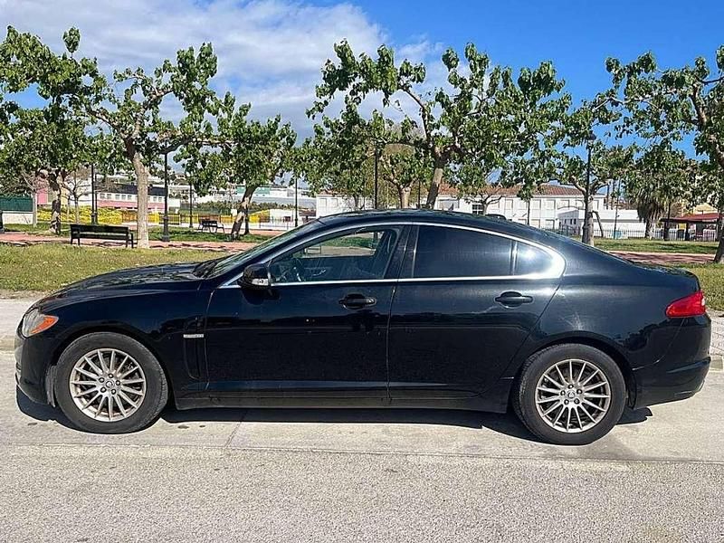Usado Jaguar XF Premium Luxury 207 CV (152 kW) 2009 Negro Berlina
