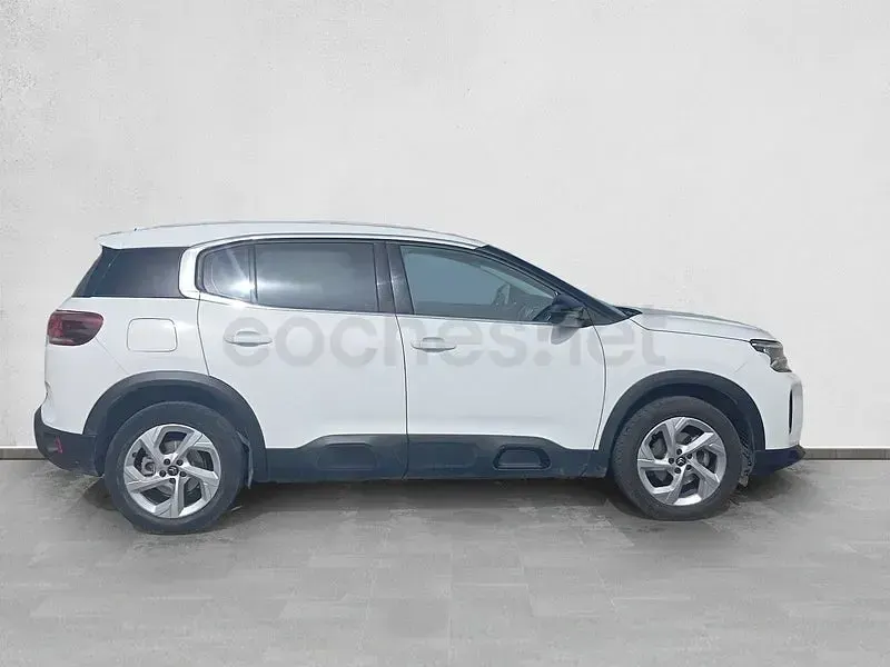 Begagnad Citroën C5 Aircross Feel 131 HK (96 kW) 2023 Vit SUV