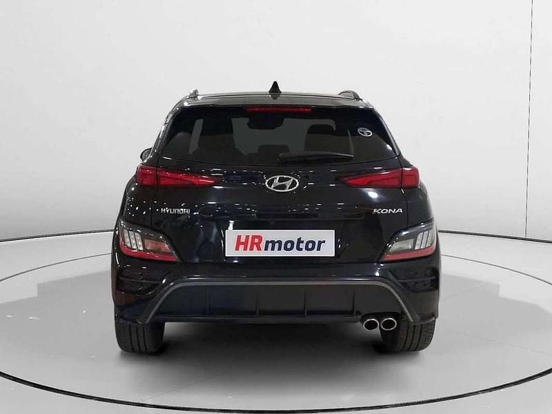 Usado Hyundai Kona 121 CV (88 kW) 2023 Negro SUV