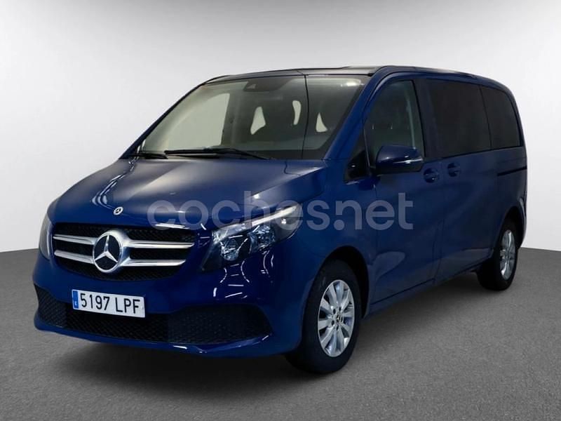 Azul Usado 2021 Mercedes V220 Monovolumen | 42.990 € (Buen precio) - Imagen 1/4
