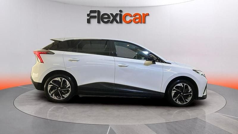 Usado MG MG4 EV Comfort 150 kW (204 CV) 2023 Blanco Utilitario