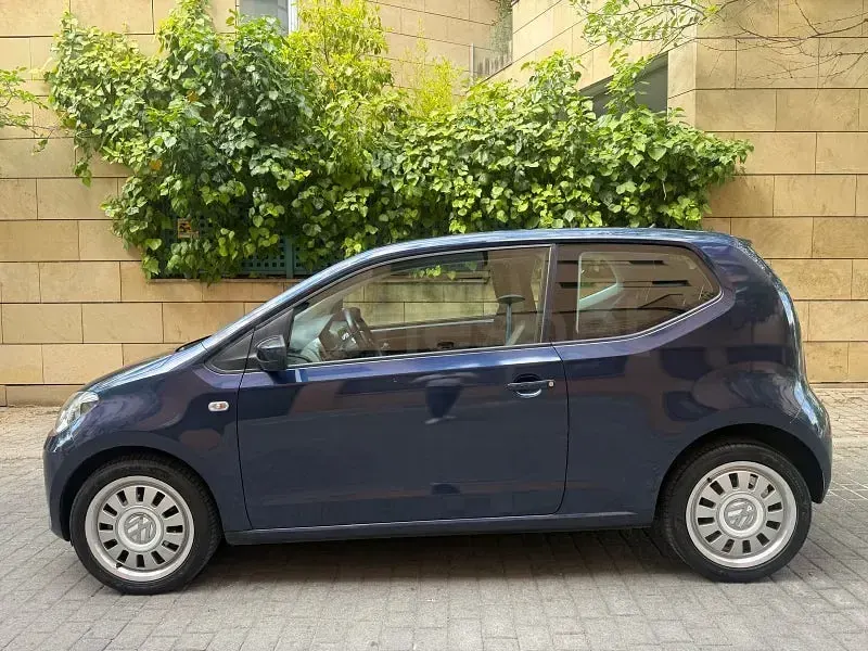 Usado VW up! move up! 75 CV (55 kW) 2014 Azul Utilitario