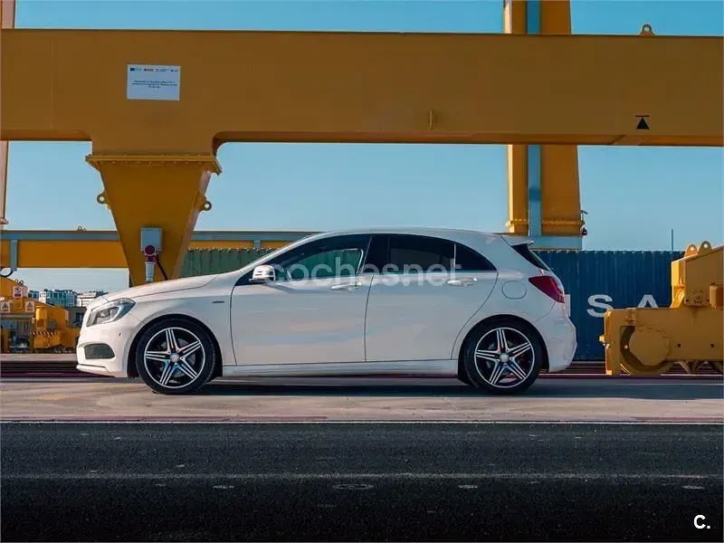 Usado Mercedes A250 211 CV (155 kW) 2012 Blanco Utilitario