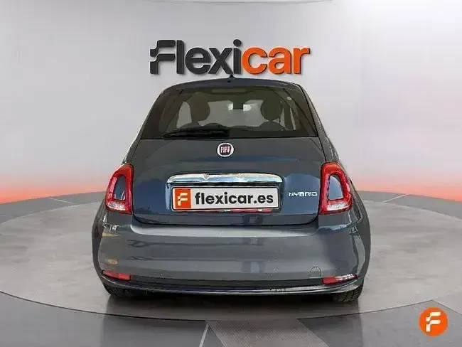Usado Fiat 500 70 CV (51 kW) 2022 Gris Utilitario