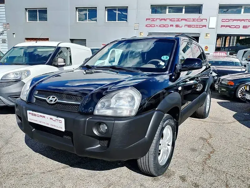 Usado Hyundai Tucson Comfort 142 CV (104 kW) 2008 Negro SUV