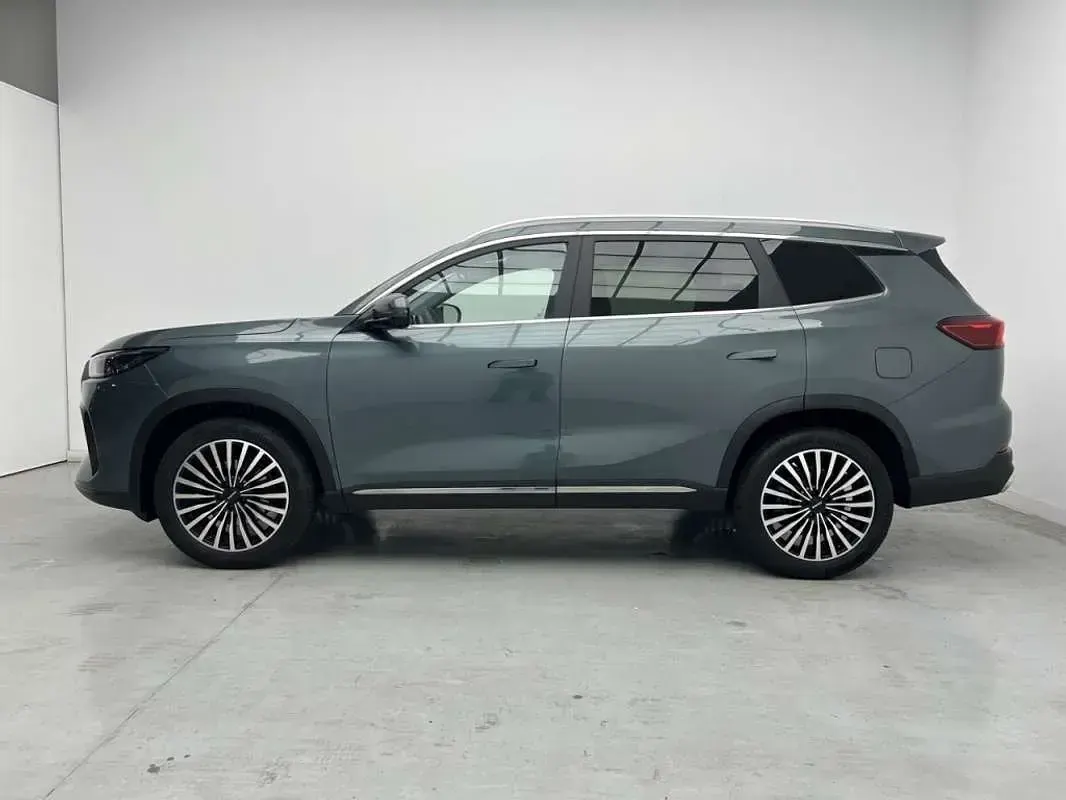 Usado Ebro s800 147 CV (108 kW) 2025 Verde SUV