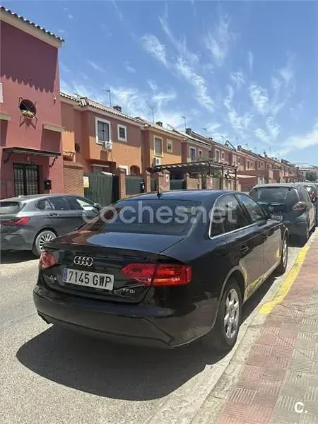 Usado Audi A4 180 CV (132 kW) 2010 Negro Berlina