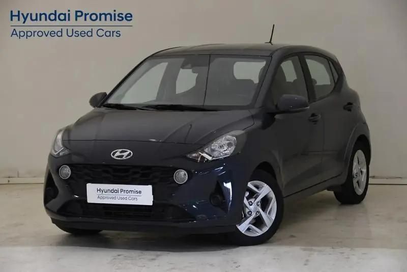 Gris/plata Usado 2021 Hyundai i10 Utilitario | 10.490 € (Buen precio) - Imagen 1/4