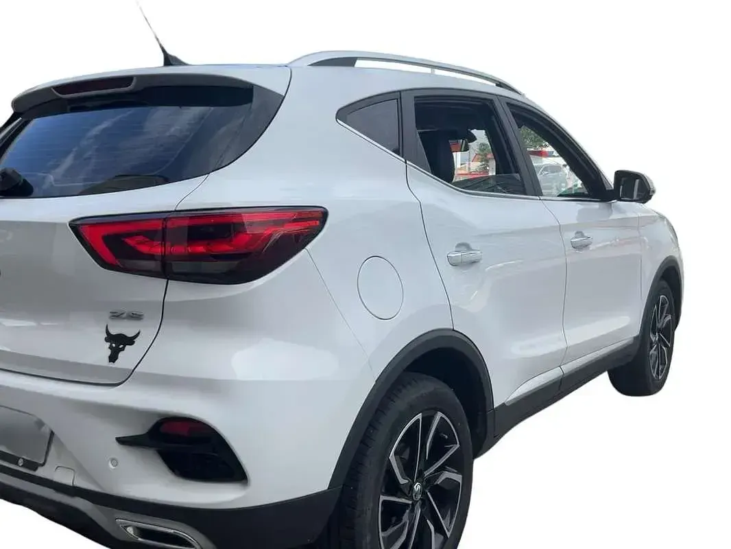 Usado MG ZS Luxury 106 CV (77 kW) 2022 Blanco SUV