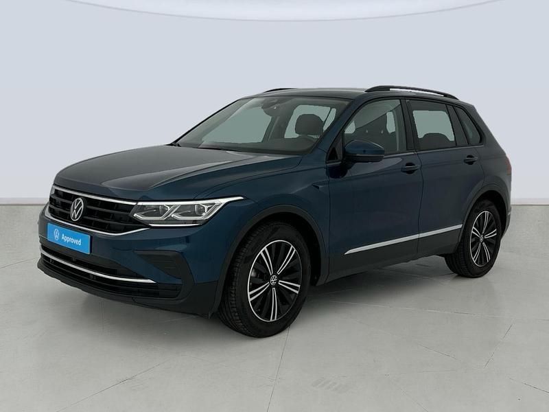 Azul Usado 2024 VW Tiguan Life SUV | 30.490 € (Buen precio) - Imagen 1/4