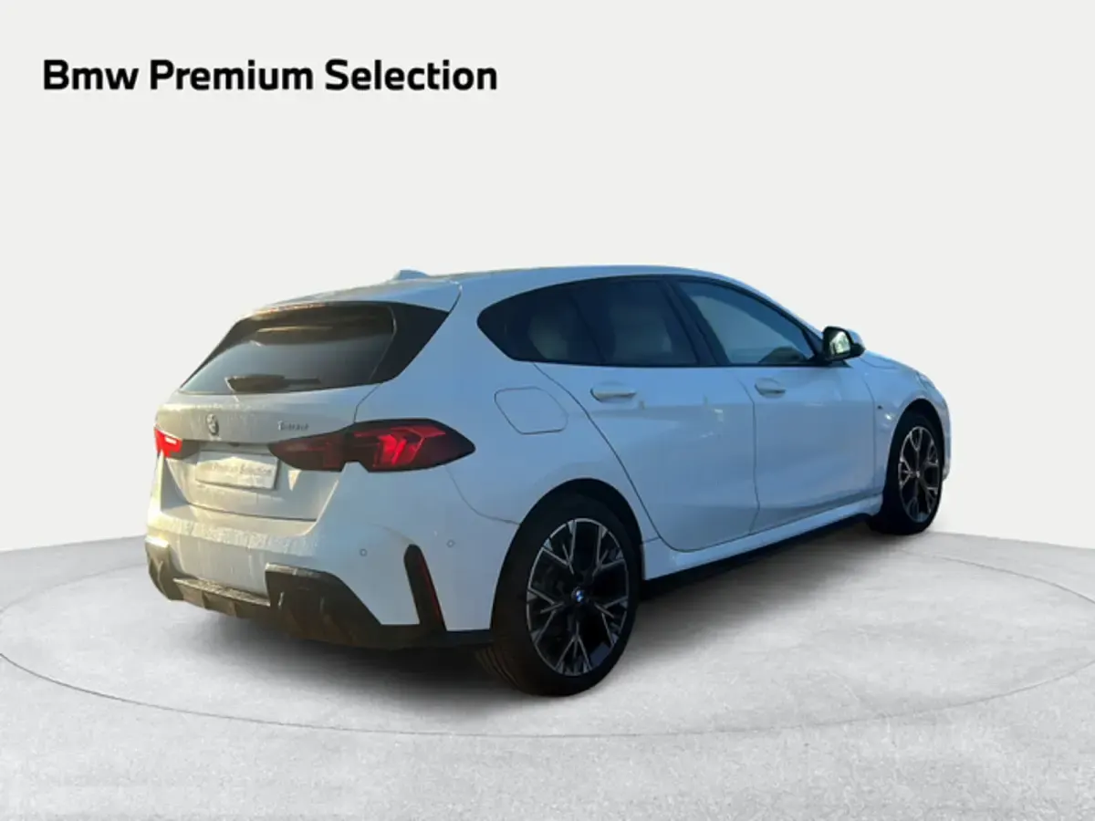 Usado BMW 120 Comfort Edition 190 CV (139 kW) 2025 Blanco Utilitario