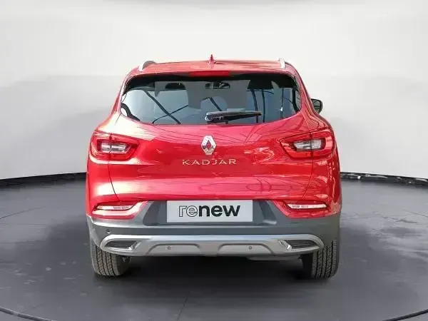 Usado Renault Kadjar Zen 115 CV (84 kW) 2020 Rojo SUV