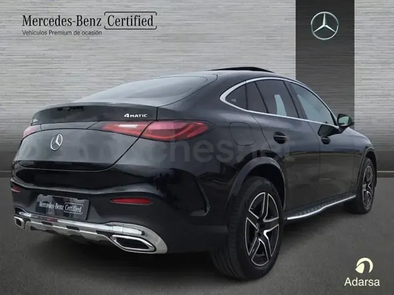 Usado Mercedes GLC300e 333 CV (244 kW) 2024 Negro obsidiana SUV