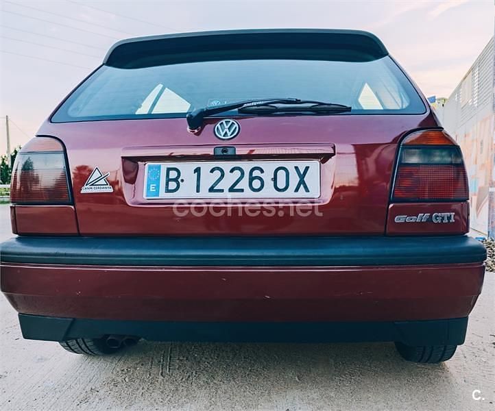 Usado VW Golf III GTI 115 CV (84 kW) 1994 Granate Berlina