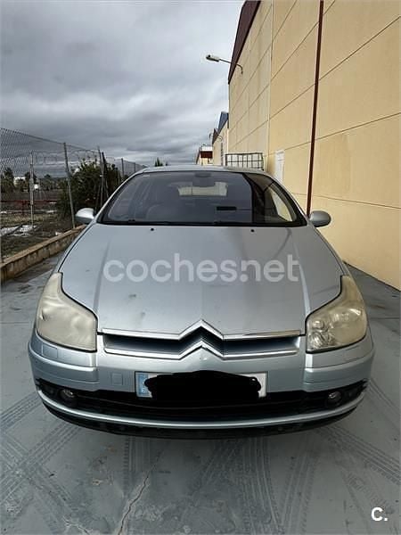 Usado Citroën C5 110 CV (80 kW) 2005 Azul Berlina