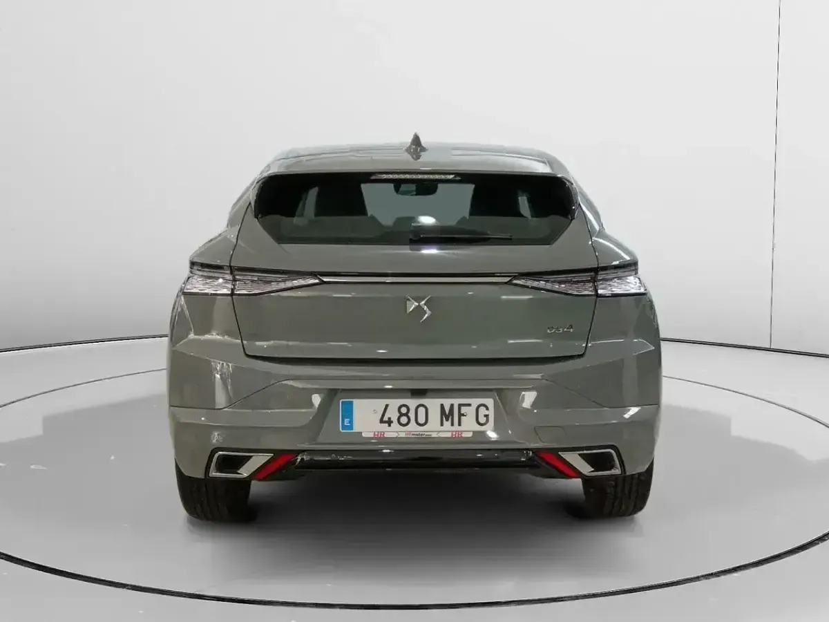 Usado DS Automobiles DS4 Trocadero 130 CV (95 kW) 2023 Gris SUV