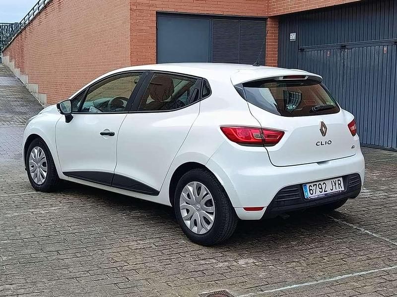 Usado Renault Clio IV Business 75 CV (55 kW) 2017 Blanco Utilitario
