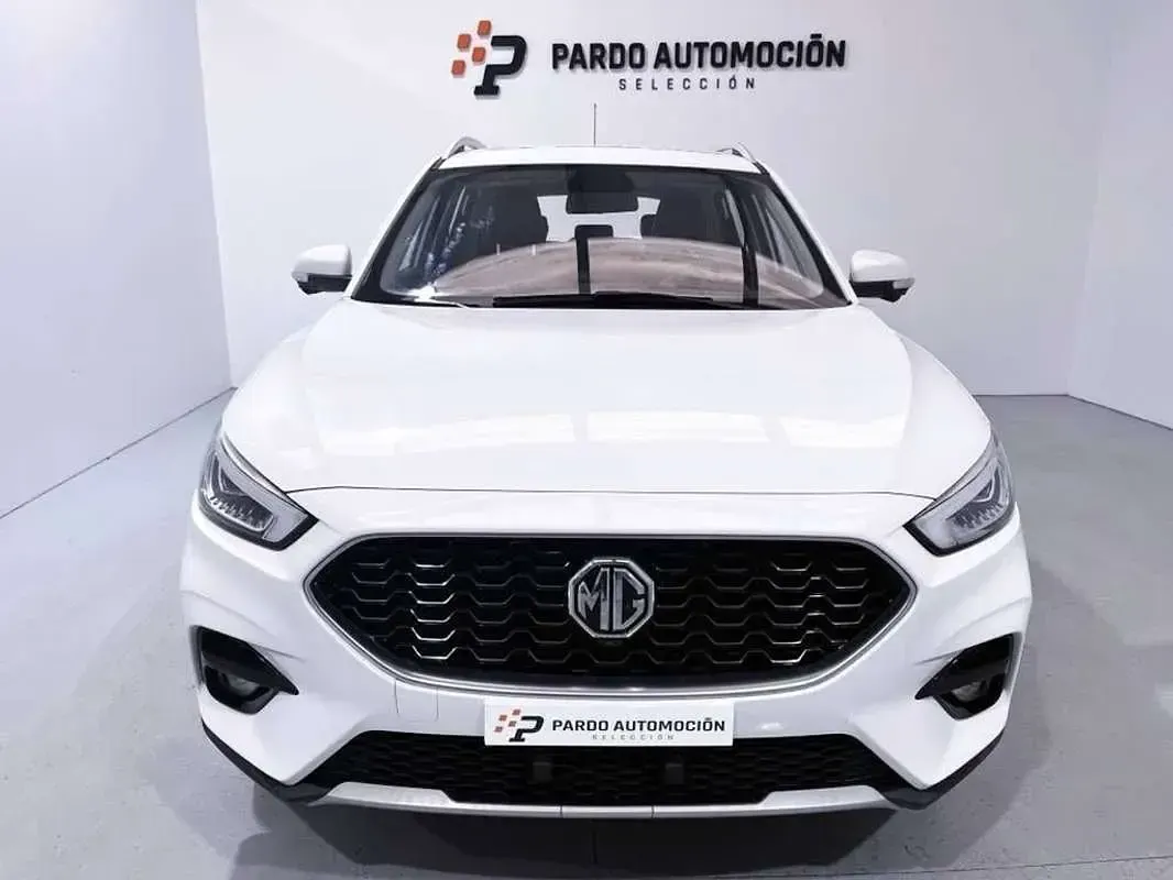 Usado MG ZS Luxury 106 HP (77 kW) 2022 Branco SUV