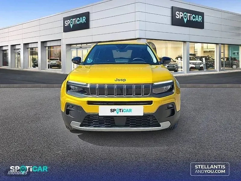 Usado Jeep Avenger Altitude 100 CV (73 kW) 2025 Amarillo SUV