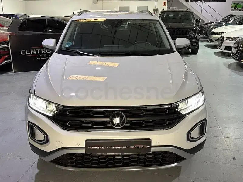 Usado VW T-Roc Life 150 CV (110 kW) 2025 Blanco SUV