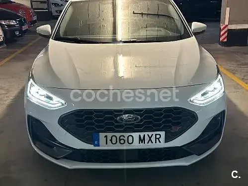 Usado Ford Focus ST 280 CV (205 kW) 2025 Blanco Familiar