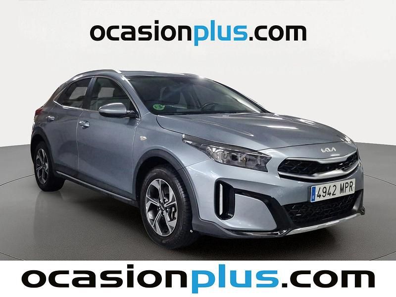 Usado Kia XCeed 120 CV (88 kW) 2024 Gris plata SUV