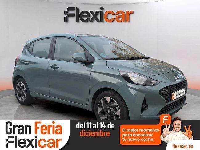 Verde Usado 2023 Hyundai i10 Utilitario | 13.490 € (Precio justo) - Imagen 1/4