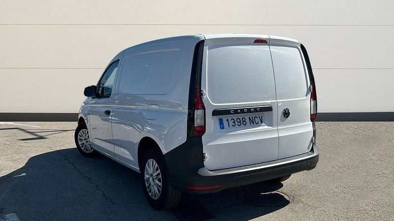 Usado VW Caddy 102 CV (75 kW) 2025 Blanco Monovolumen