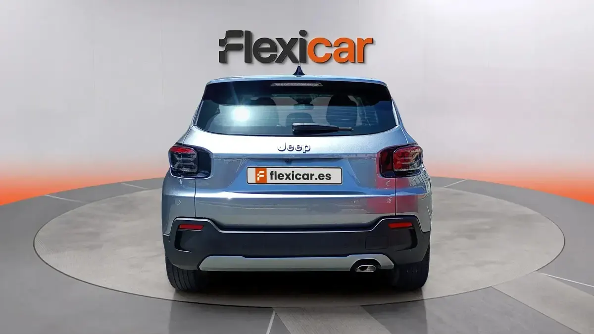 Usado Jeep Avenger Altitude 101 CV (74 kW) 2023 Gris SUV