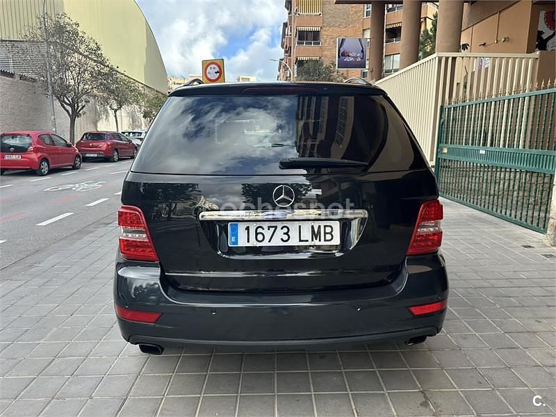 Usado Mercedes ML350 258 CV (189 kW) 2011 Negro SUV