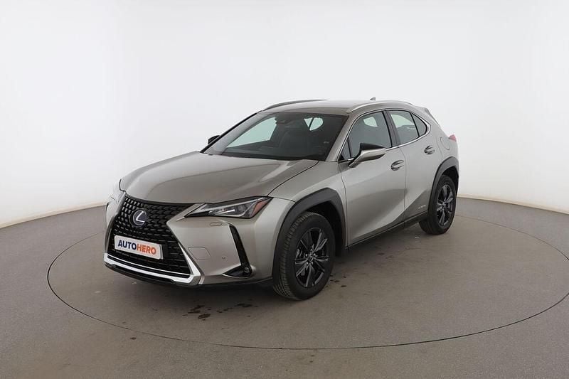 Gris Usado 2022 Lexus UX 250h Business Edition SUV | 28.599 € (Un poco caro) - Imagen 1/3