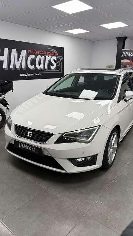 Usado Seat Leon ST FR 150 CV (110 kW) 2014 Blanco Familiar