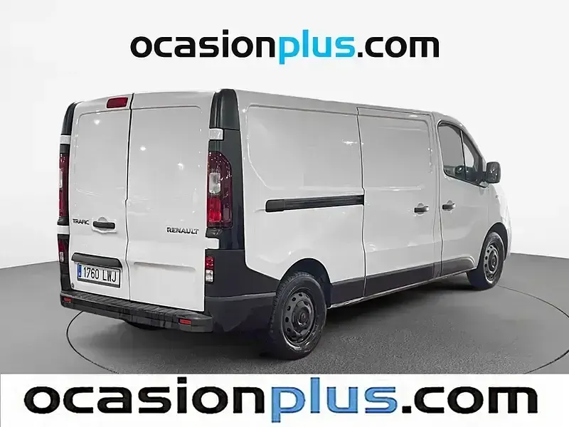 Usado Renault Trafic 120 CV (88 kW) 2022 Blanco Monovolumen
