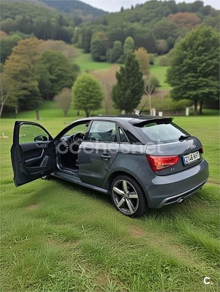 Usado Audi A1 Sportback S-Line 95 CV (69 kW) 2019 Gris / plata Utilitario