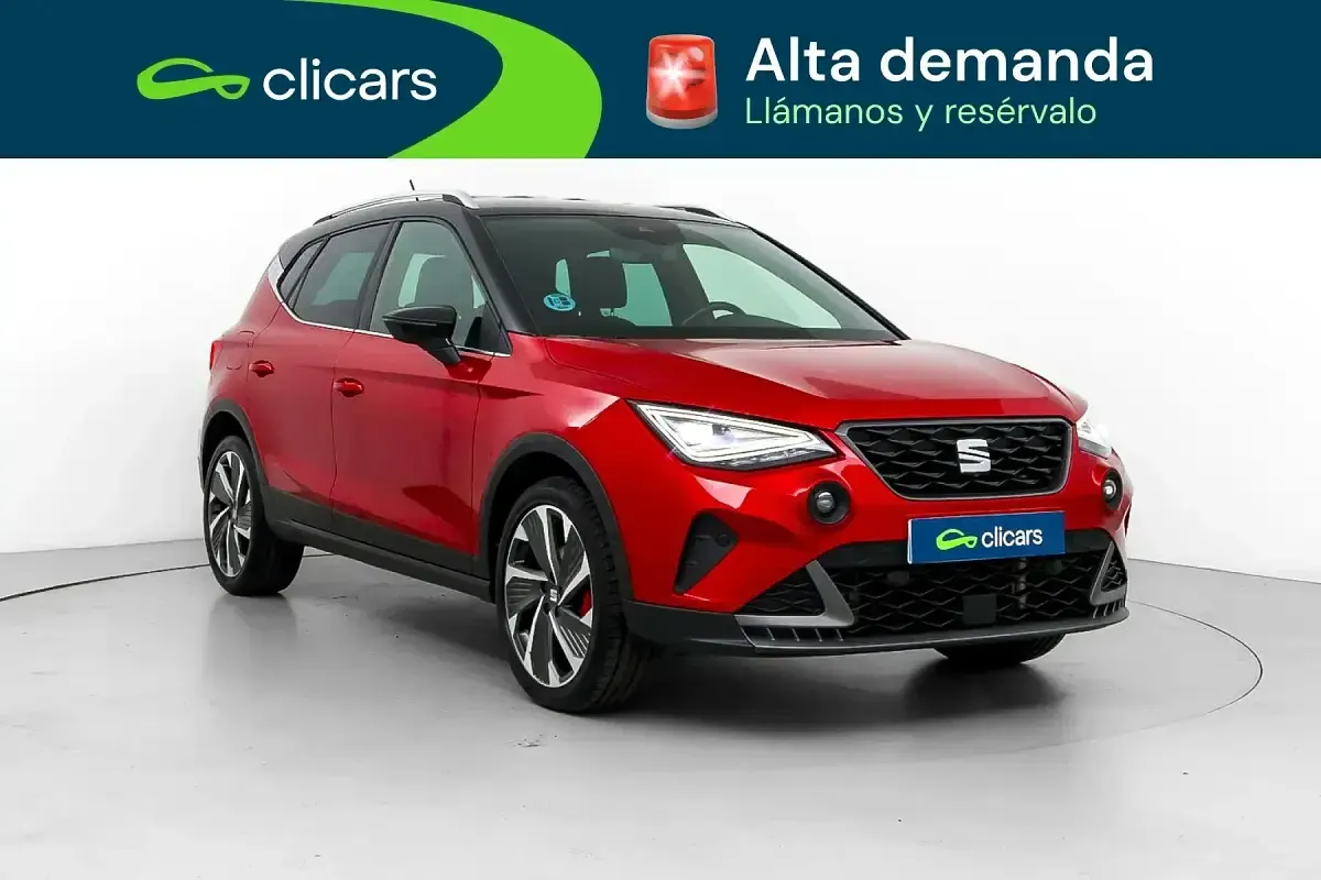 Usado Seat Arona FR 110 CV (80 kW) 2022 Rojo SUV